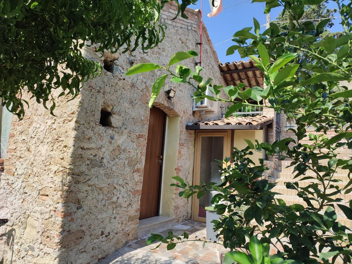 Il Giardino Dei Semplici B&B Caulonia Exteriér fotografie